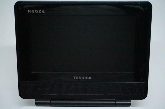 【中古】TOSHIBA東芝 7V型 ポータブルDVDプレーヤー SD-P76DT レグザポータブルプレーヤー_2