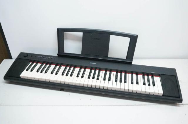 【中古】YAMAHAヤマハ 電子キーボード piaggeroピアジェーロ NP-11 61鍵 ブラック 12,565円