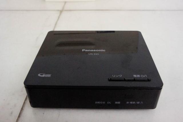 【中古】Panasonicパナソニック ポータブル地上・BS・110度CSデジタルテレビ UN-19F6-K 19型_5
