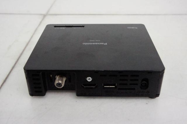 【中古】Panasonicパナソニック ポータブル地上・BS・110度CSデジタルテレビ UN-19F6-K 19型_6