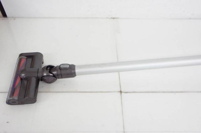 【中古】Dysonダイソン サイクロン式掃除機 コードレスクリーナー V6 Slim Pro 充電式掃除機