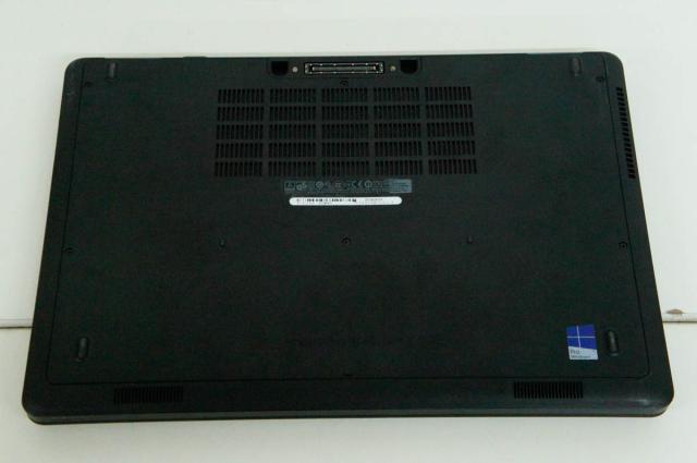 【中古】ノートパソコン／DELL／15.6型／Windows10Pro 64bit／intel Core i5-5200U 2.20GHz／メモリ4GB／SSD118GB／無線LAN搭載／Latitude E5550_5