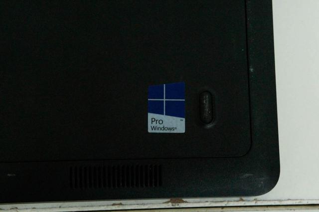 【中古】ノートパソコン／DELL／15.6型／Windows10Pro 64bit／intel Core i5-5200U 2.20GHz／メモリ4GB／SSD118GB／無線LAN搭載／Latitude E5550_7