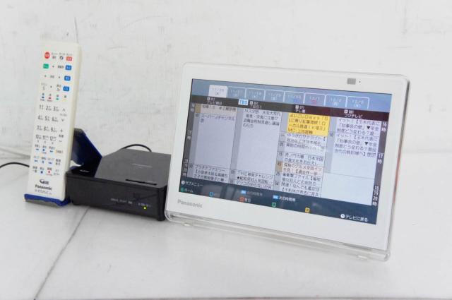 パナソニック Panasonic プライベートビエラ UN-10CE9 概要 ポータブル地上・BS・110度CSデジタルテレビ UN-10CE9