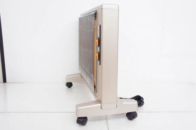 中古】遠赤外線暖房器 サンルミエキュート E800LS パールゴールド 遠