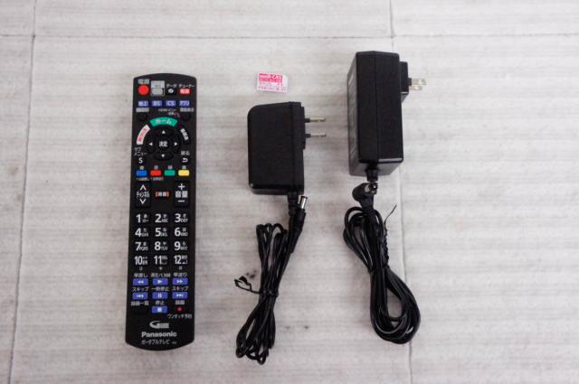 【中古】Panasonicパナソニック ポータブル地上・BS・110度CSデジタルテレビ UN-19FB8-K 19型_9