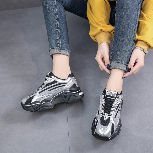 即納 厚底スニーカー ストリートファッション 美脚効果 脚長 軽い 厚底シューズ レディース ヒールスニーカー おしゃれ ファッシの通販はau Pay マーケット Davi