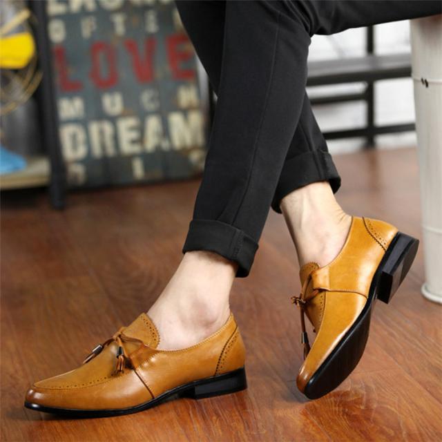 ローファー 学生靴 タッセルシューズ 紳士靴 メンズ タッセルシューズ 通気性 ローカット低反発 焦がし加工の通販はau Pay マーケット Jmmj