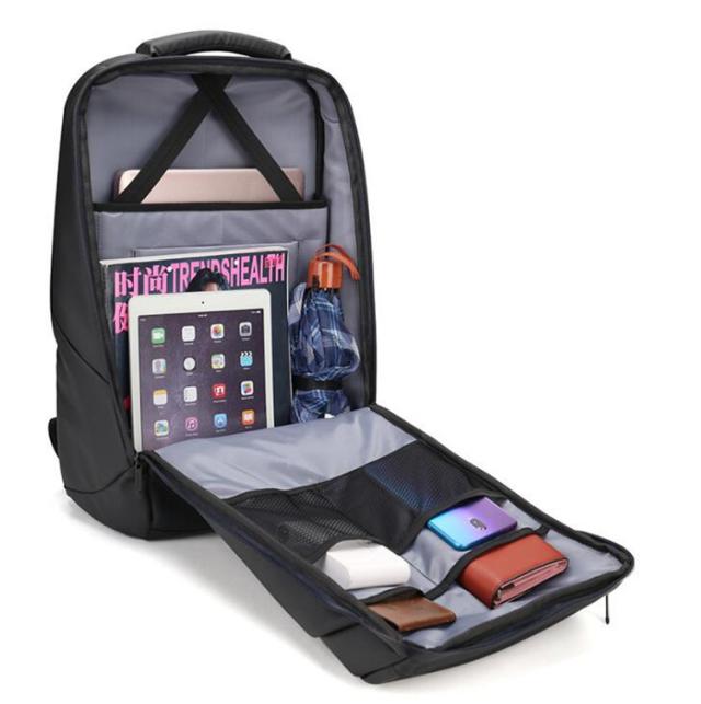 ビジネスリュック バックパック 大容量 17インチノートpc収納 Usbケーブル 充電ポート付イヤホン穴付きの通販はau Pay マーケット Jmmj