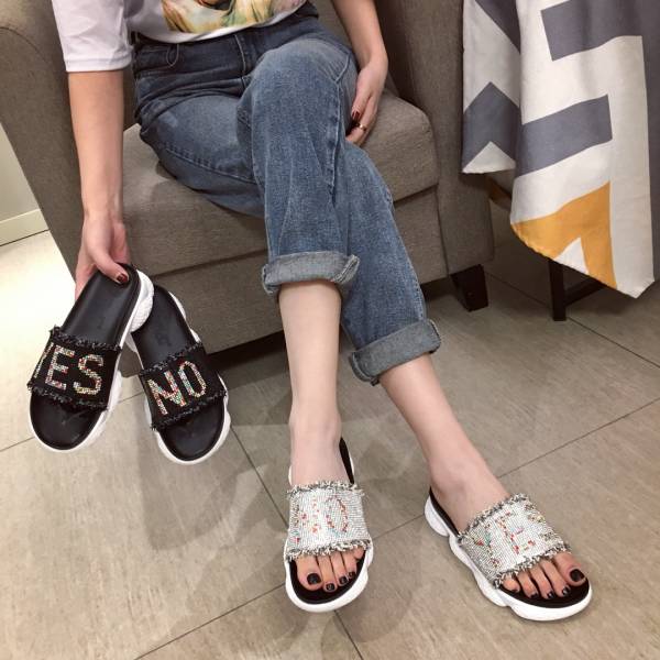サンダル 厚底サンダル ィースサンダル ビーチサンダル スリッパ コンフォート フラットサンダル 痛くなりにくい X817の通販はau Pay マーケット Enjoylife Store