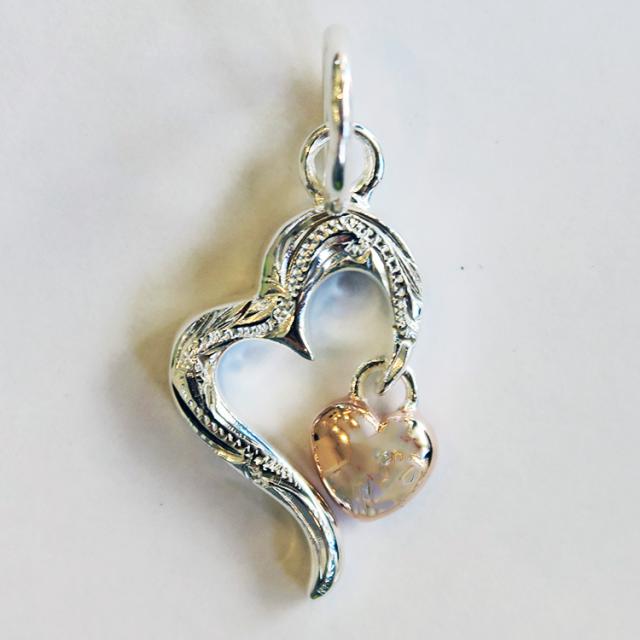 ハワイアンジュエリー】オープンスクロールハートペンダント/ピンク  