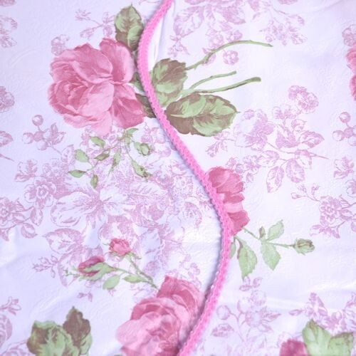 テーブルクロス ローズ 撥水 137×182cm 薔薇 ピンク アイボリー 長方形 薔薇 おしゃれ ビニール製｜au PAY マーケット