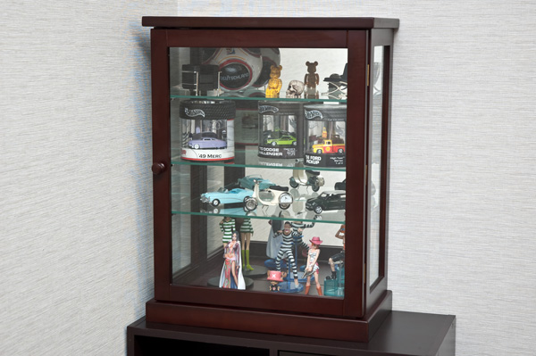 コレクションケース 【タテ型】 木製(天然木)/ガラス 幅45cm×奥行26.5cm　IT-C45DBR　濃いダークブラウン（DBR）縦型 フィギュアケース の通販は 10,330円