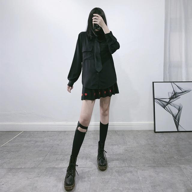 ゴスロリ 黒シャツ 黒ネクタイ 大きめポケット 病み可愛い モード系 黒コーデ 原宿系 10代 代の通販はau Pay マーケット Ladies Seasonz Shop