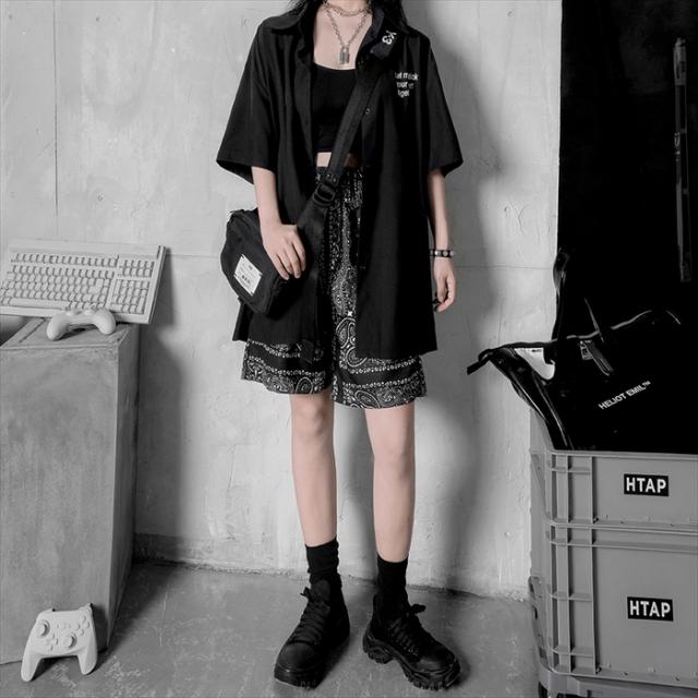 シャツ 黒シャツ 白シャツ 半袖 黒ネクタイ 英字ロゴ ゴスロリ 天使と悪魔 堕天使 病みかわいい ハードガール 闇深い ビジュアル系 V系 の通販はau Pay マーケット Ladies Seasonz Shop