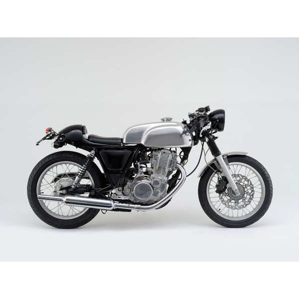 デイトナ D92255 [スリップオンキャブトンタイプマフラー SR400(10 