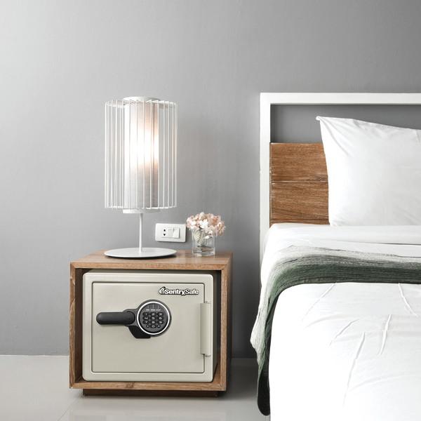 Sentry JF082CT ダブグレー ビッグボルトシリーズ [耐火金庫 (1時間耐火・ダイヤル式)]の通販は