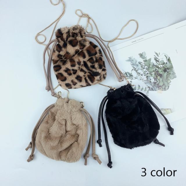 MARCHER ワンハンド レオパードファー巾着 かごバッグ MARCHER ワンハンド レオパードファー巾着 かごバッグ