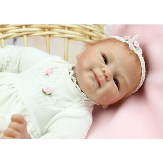 リボーンドール リアル赤ちゃん人形 かわいいベビー人形 衣装とおしゃぶり 哺乳瓶付き 選べるアイカラー ブラウンorブルーの通販はau Pay マーケット オータムネットショップ