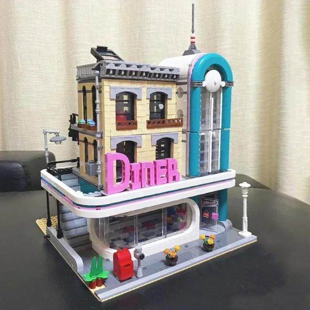 MOC LEGO レゴ ブロック 互換 レストランのあるモジュラー建築 2488個_4
