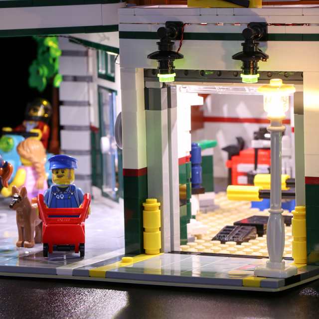 レゴブロック LEGO クリエイターエキスパート 街角のガレージ 10264 LEGO 正規品 新品 2025 - 【ワールドギフト  カヴァティーナ】- プレゼント＆ギフトのギフトモール