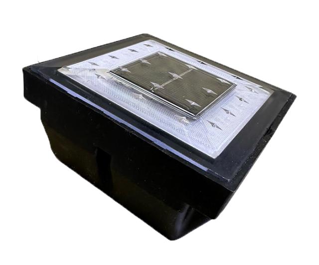 《3個セット》LEDライト 埋め込み式 ソーラー LEDライト (/個) 防水 96×96×50mm ポリカーボネート 遊歩道 ブルー 埋込 屋外 埋め込み ソーラー 点灯 誘導灯 配線不要 省エネ 防犯 庭 防災グッズ おすすめ 送料無料 ポイント消化_2