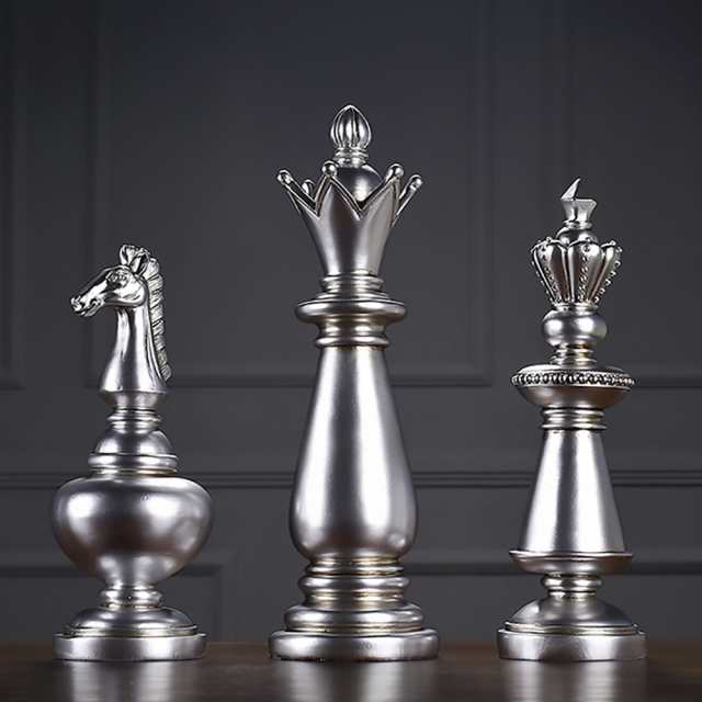 SALE クィーン チェス 置物 3個セット キング シルバーカラー 3個 ...