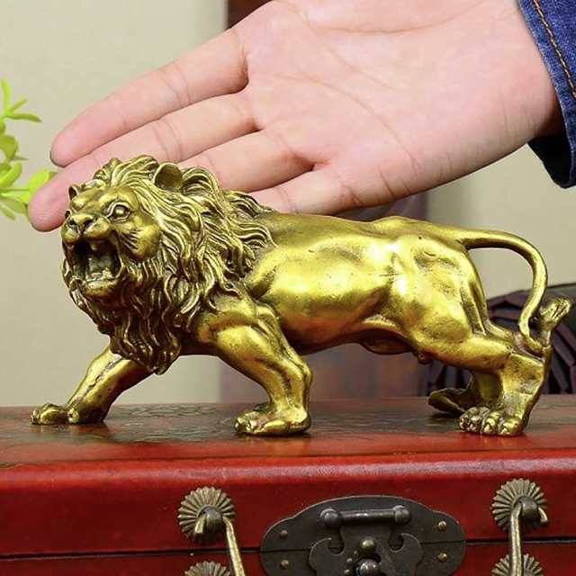 在庫限り】風水 ゴールドライオン 置物 Lion 獅子 百獣の王 王者