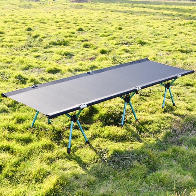 折りたたみ式コット ハイキング アウトドアベッド キャンプ 簡易 コンパクト 通気性 防水 通気性 収納バッグ付き お昼寝 来客 BBQなど簡易ベッド 野外用の通販は 10,745円