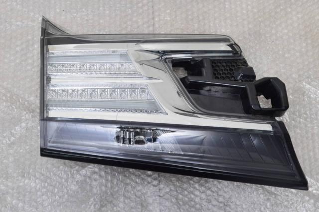 中古 KOITO 58-72 トヨタ 30 ヴェルファイア 前期 純正 トランク テールランプ 左側 1点の通販は 16,200円