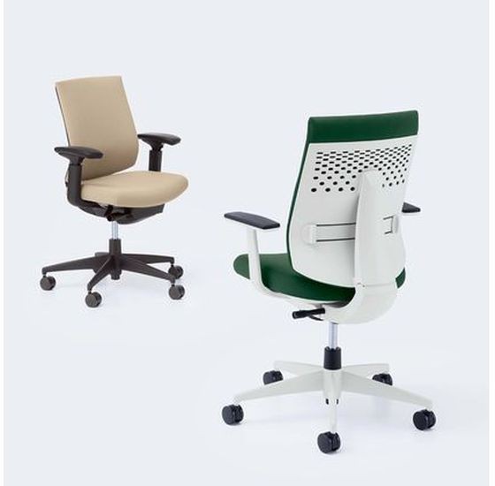 コクヨ ウィザード4 ハイバック ホワイトシェル 黒脚可動肘 レザー BK(W)の通販は