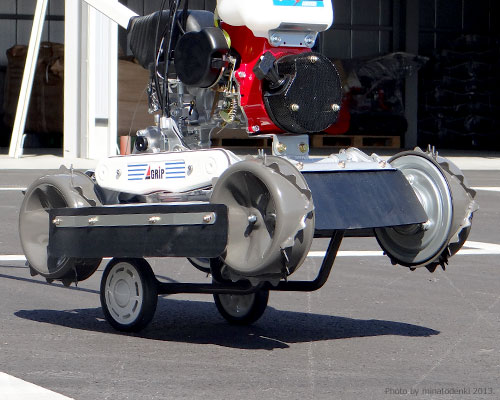 スパイダーモア 4WD 自走式草刈機 SP850 楽天市場】自走式草刈機 スパイダーモアー 移動用運搬台車 対応