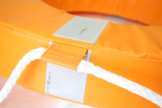 ライフジャケット 小型船舶用救命浮環 P-300型 釣り 15mロープ付 国土