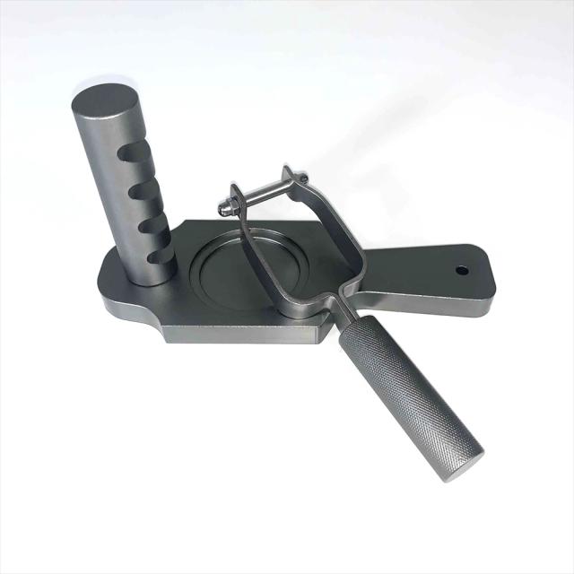 ダイシン アルミポンプ押し 一発楽押しアルミガンメタ(daishin-728800)｜ヘラブナ エサ 餌 絞り器 へら道具