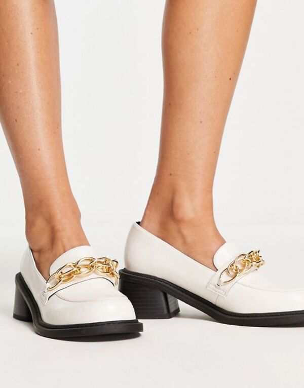 エイソス レディース スリッポン・ローファー シューズ ASOS DESIGN Sergio mid heeled loafers with chain in off white Off-white