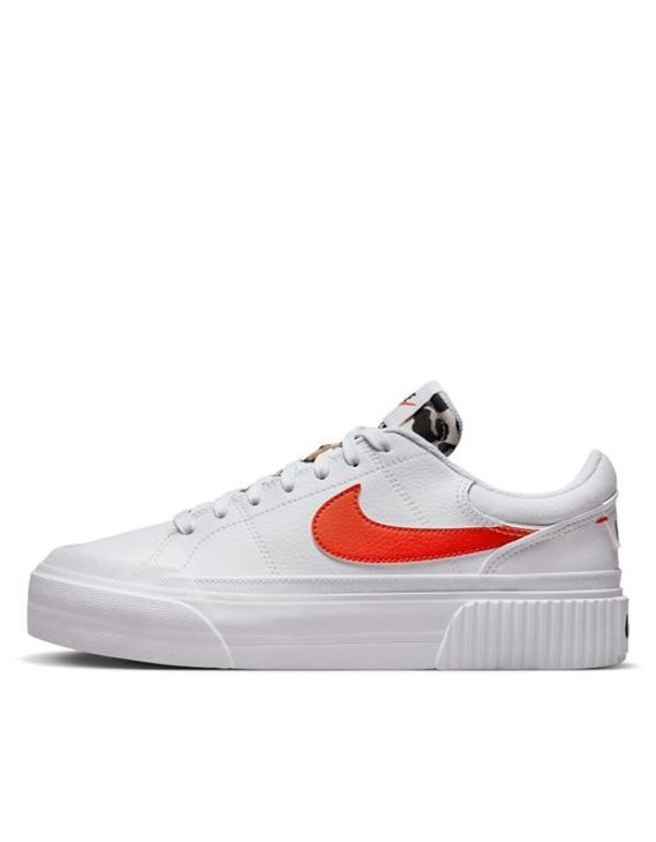 ナイキ レディース スニーカー シューズ Nike Court Legacy Lift sneakers in white and team orange WHITEの通販は