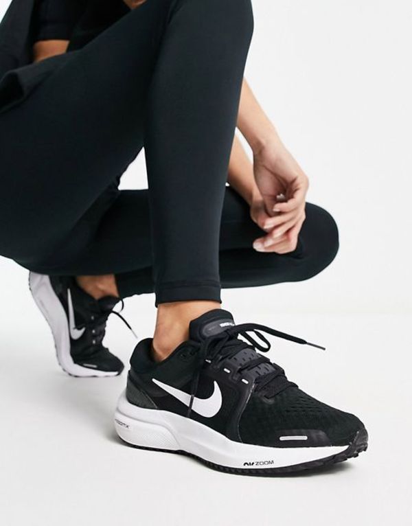 ナイキ レディース スニーカー シューズ Nike Running Air Zoom Vomero 16 sneakers in black and white Blackの通販は 25,480円