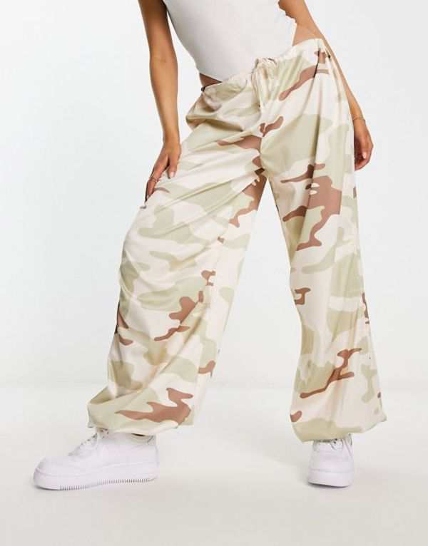 エイソス レディース レギンス ボトムス ASOS DESIGN satin parachute pants in camo Camo