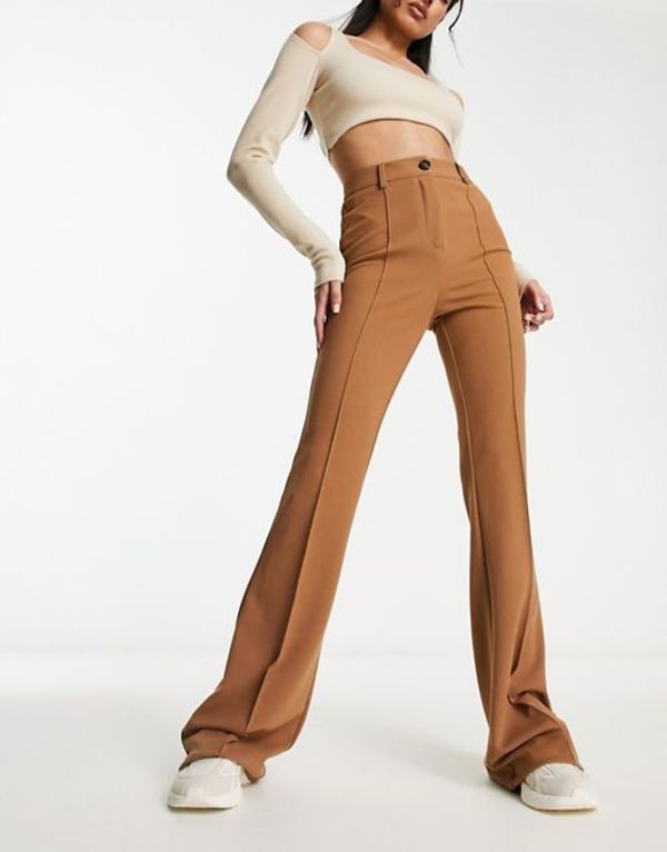 エイソス レディース レギンス ボトムス ASOS DESIGN stretch tailored kick flare in camel Camelの通販は