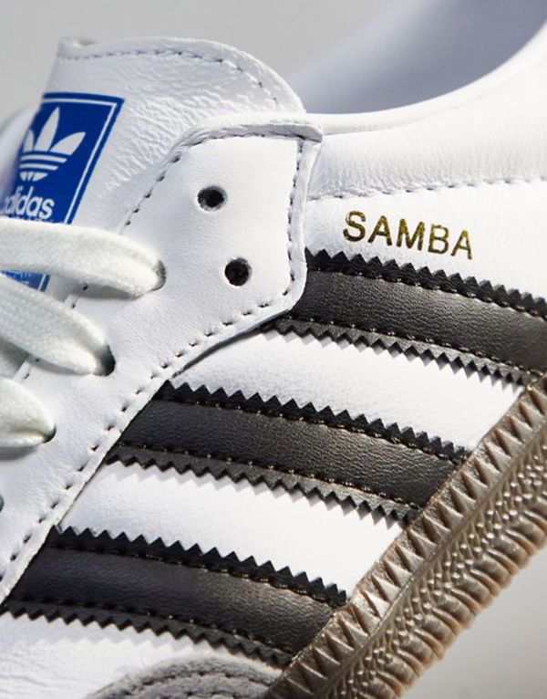 アディダス レディース スニーカー シューズ adidas Originals Samba sneakers in white and black WHITE