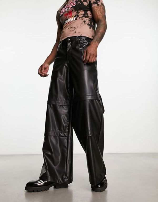 エイソス メンズ デニムパンツ ボトムス ASOS DESIGN extreme wide leg leather look jeans in black Blackの通販は