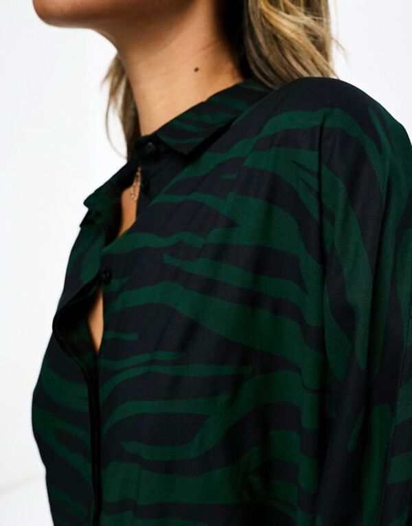 エイソス レディース シャツ トップス ASOS DESIGN oversized long sleeve shirt in green zebra print MONO