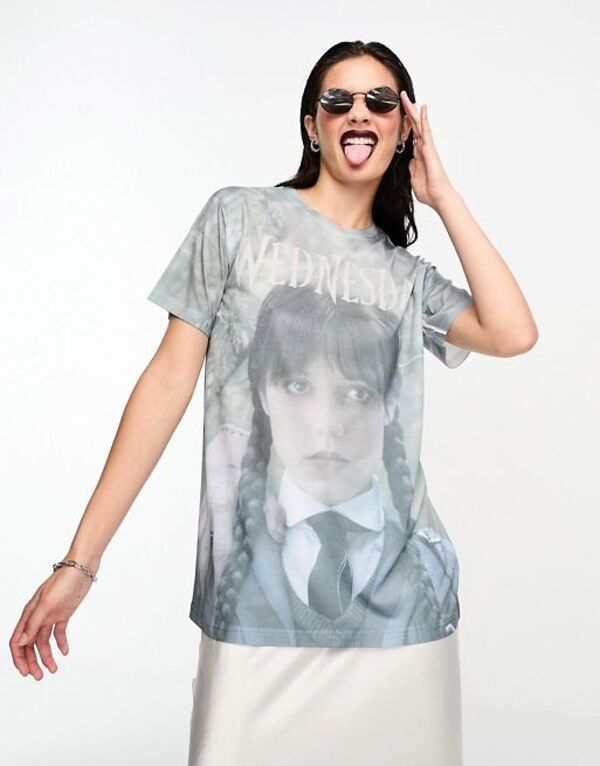 エイソス レディース Tシャツ トップス ASOS DESIGN Wednesday Addams oversized t-shirt with license placement graphic print Multiの通販は