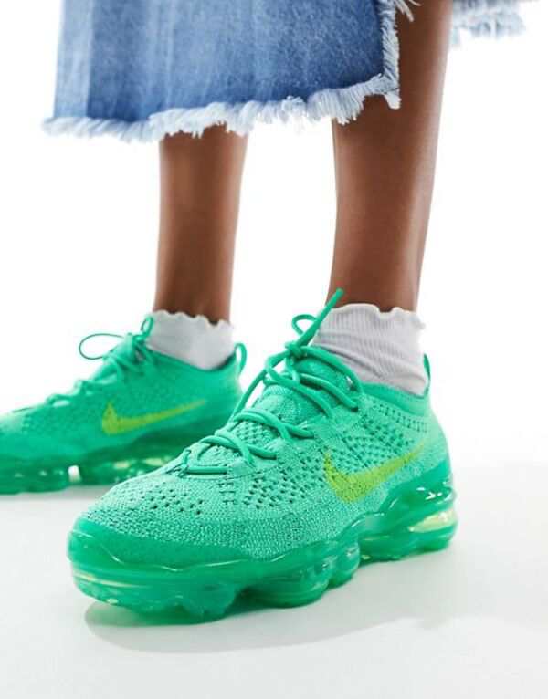 ナイキ レディース スニーカー シューズ Nike Air Vapormax 2023 sneakers in electric green MGREEN