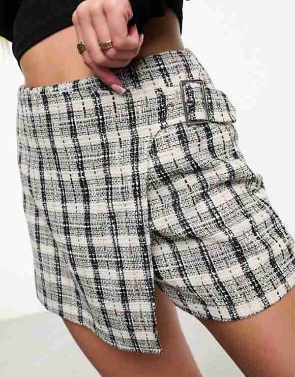 エイソス レディース ハーフパンツ・ショーツ ボトムス ASOS DESIGN wrap skort with buckle details in mono plaid Mono checkの通販は