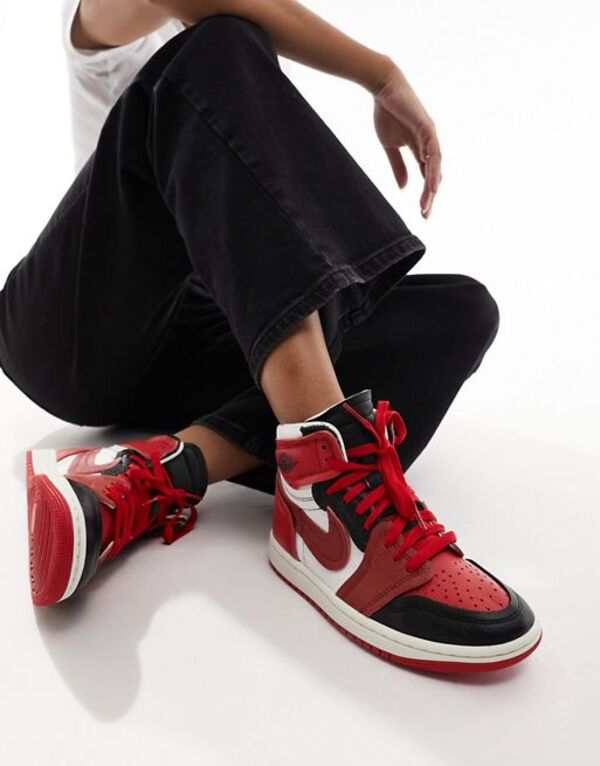 ジョーダン レディース スニーカー シューズ Nike Air Jordan 1 Method of Make sneakers in red and black RED