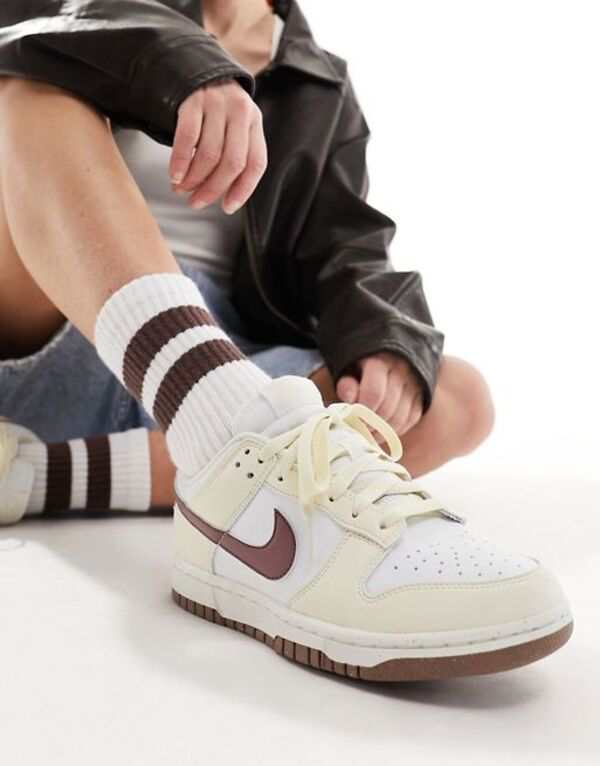 ナイキ レディース スニーカー シューズ Nike Dunk Low NN sneakers in off white IVORY