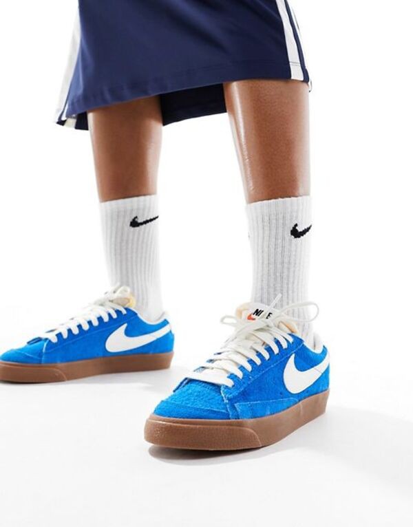 ナイキ レディース スニーカー シューズ Nike Blazer Low Vintage sneakers in photo blue BLUE