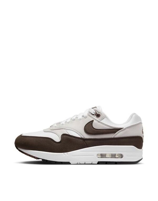 ナイキ レディース スニーカー シューズ Nike Air Max 1 sneakers in white and dark brown WHITE