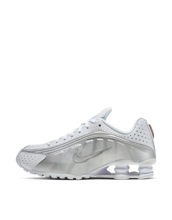 ナイキ レディース スニーカー シューズ Nike Shox R4 sneakers in white and silver WHITE